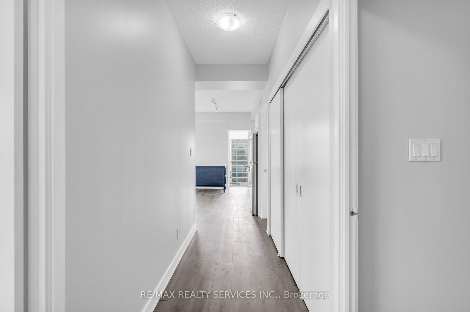 126 Simcoe St, unit 3008 for rent - image #7