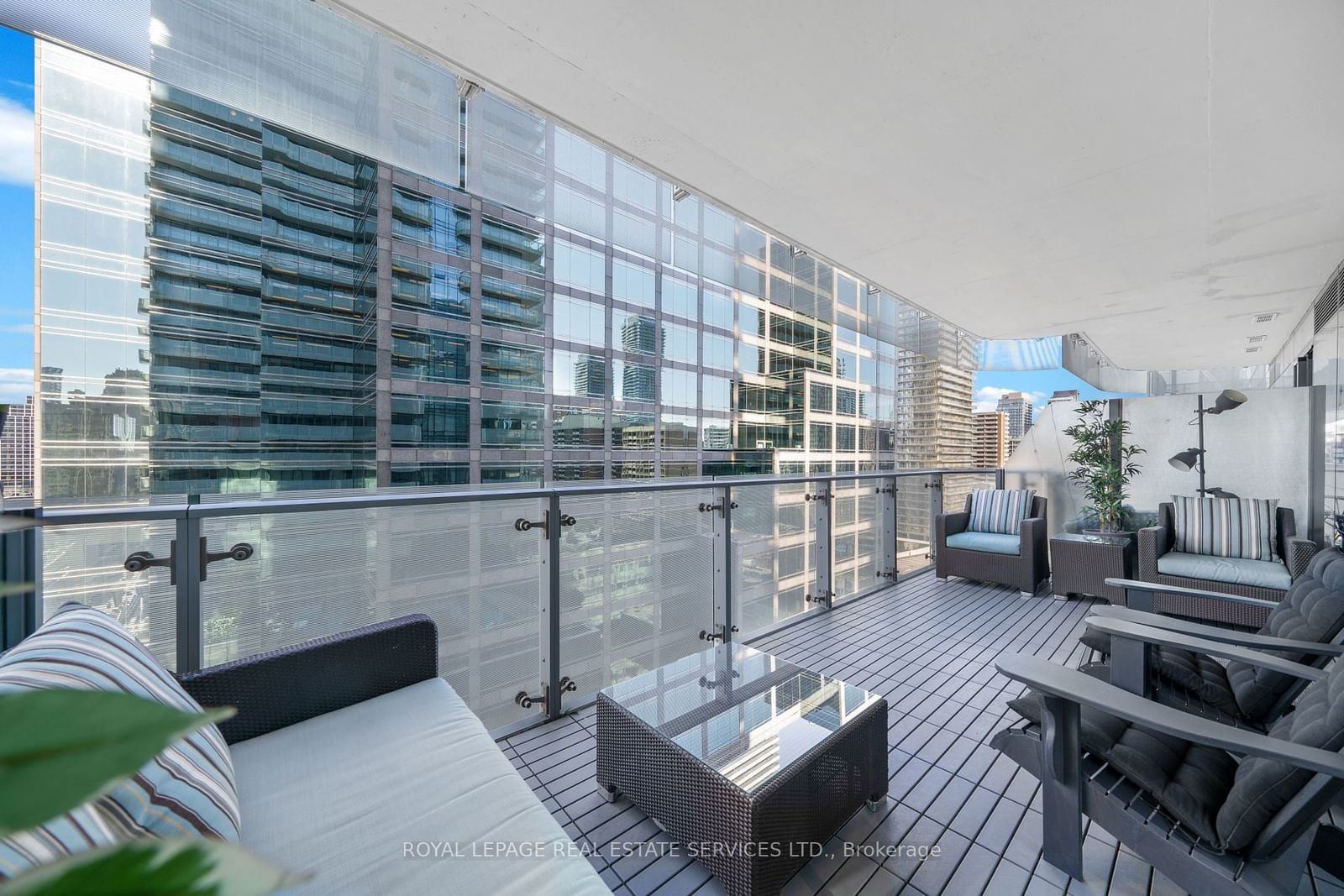 1 Bloor St E, unit 1102 for rent - image #20