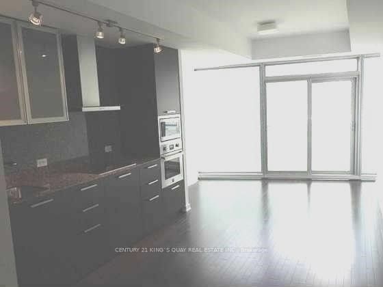 12 York St, unit 808 for rent