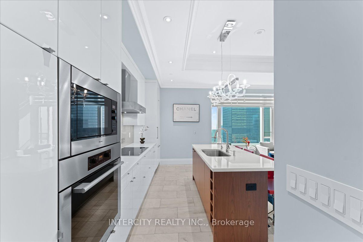 311 Bay St, unit 4405 for sale