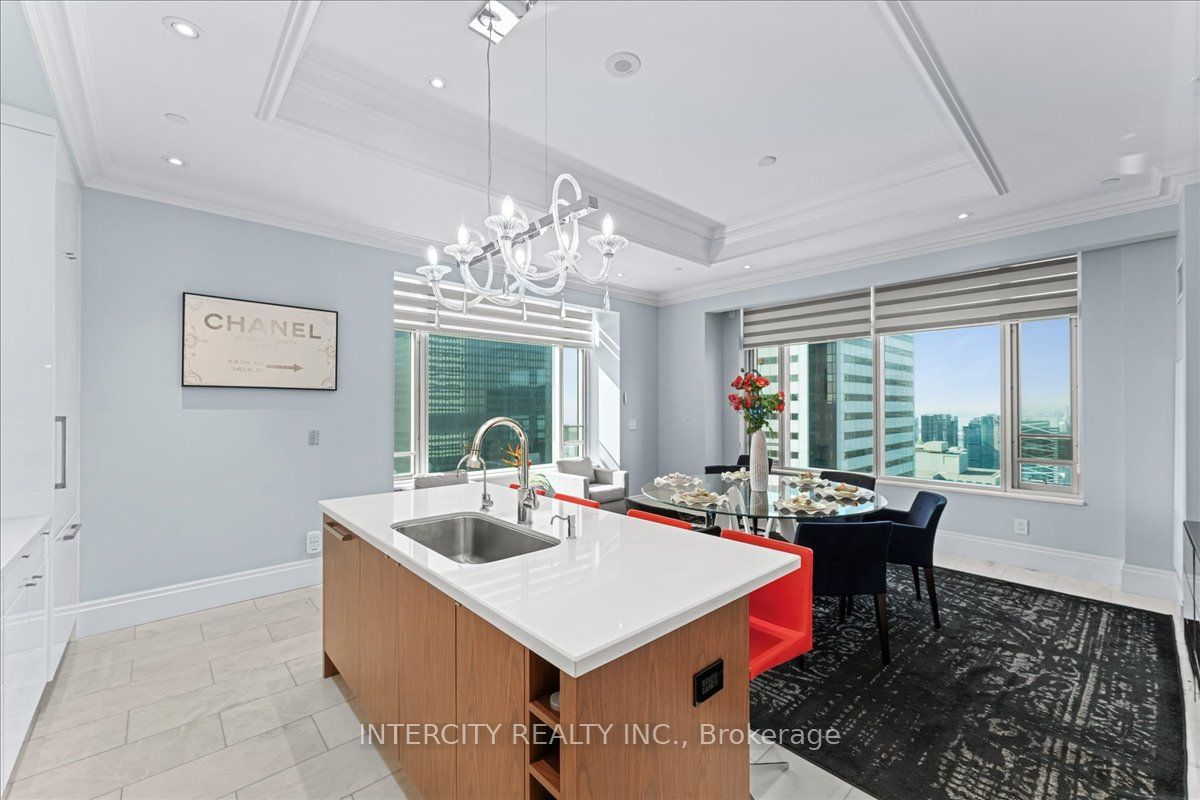 311 Bay St, unit 4405 for sale