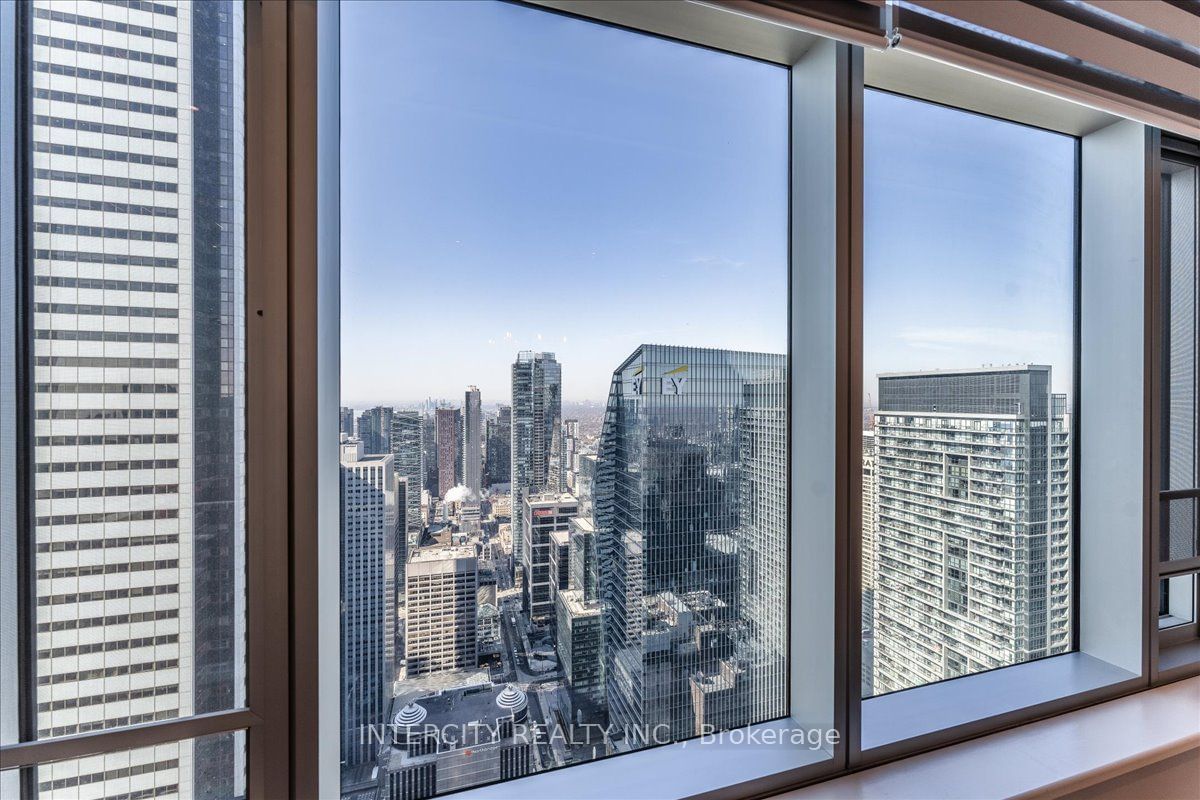 311 Bay St, unit 4405 for sale