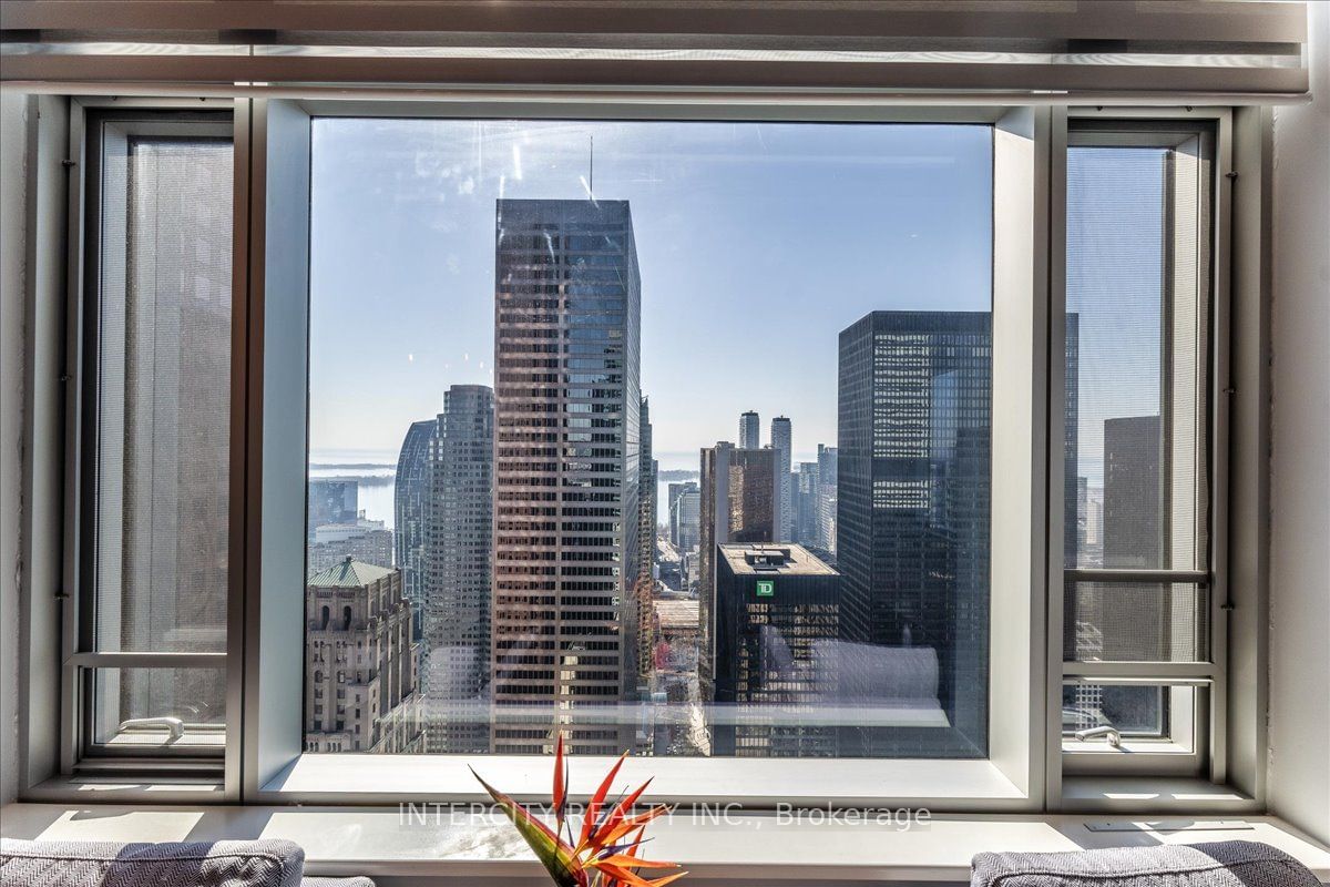 311 Bay St, unit 4405 for sale