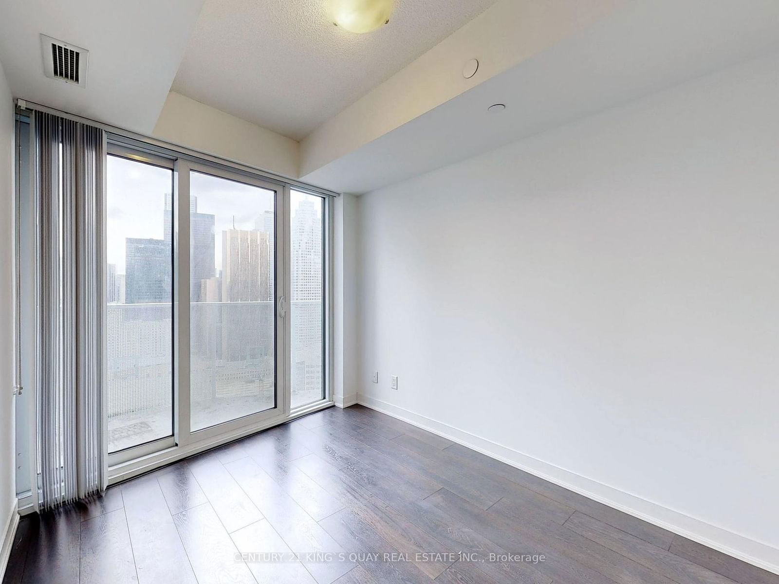 88 Harbour St, unit 3402 for rent - image #17