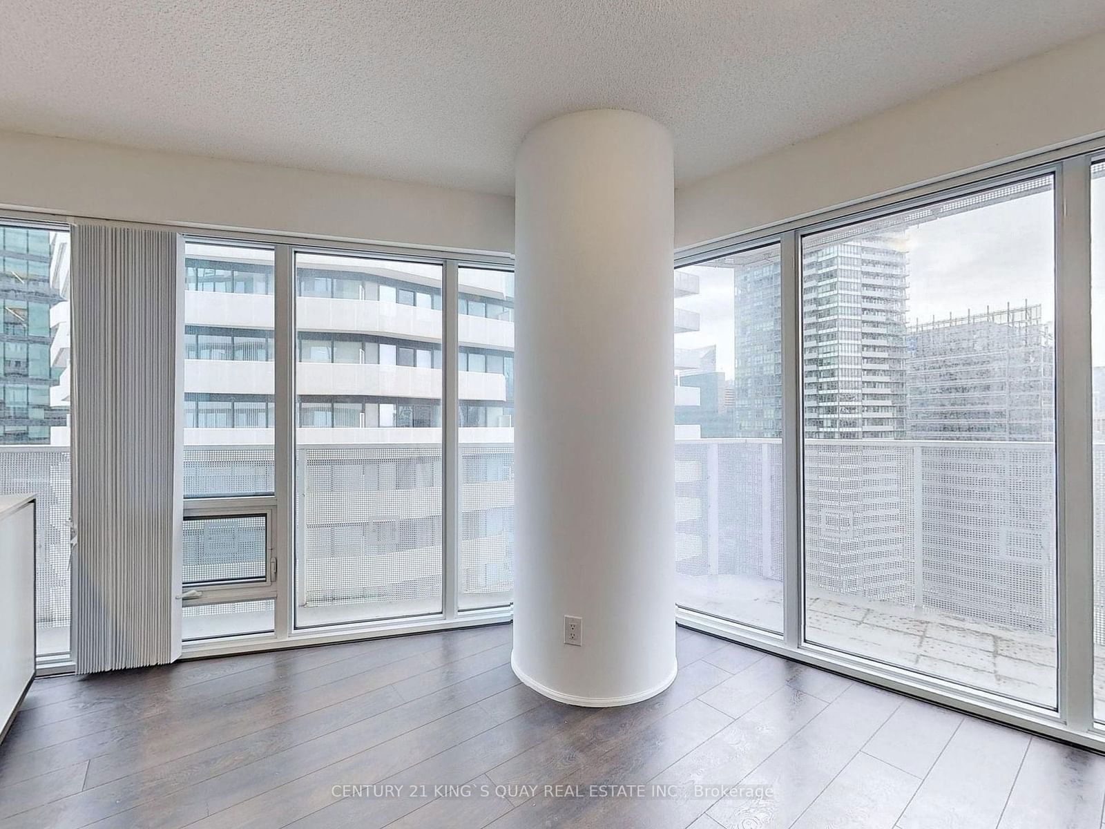 88 Harbour St, unit 3402 for rent - image #4