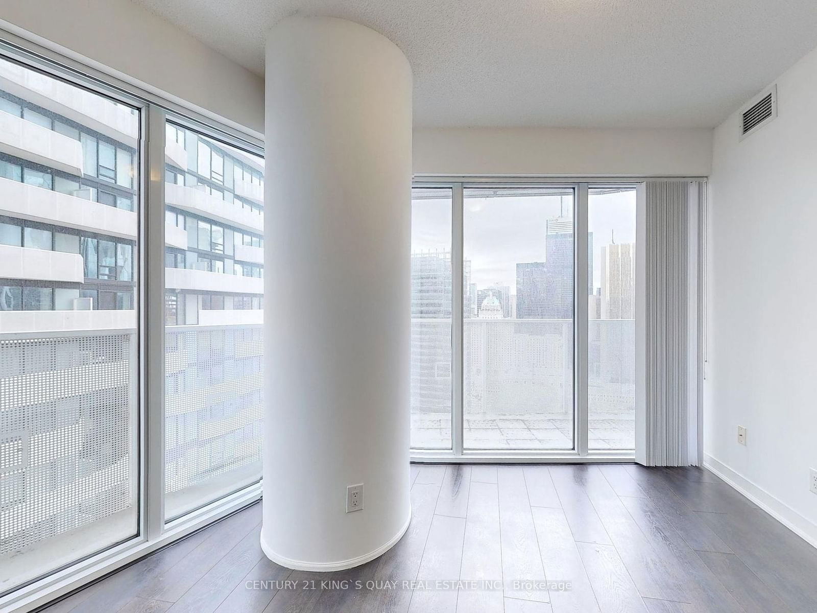 88 Harbour St, unit 3402 for rent - image #5