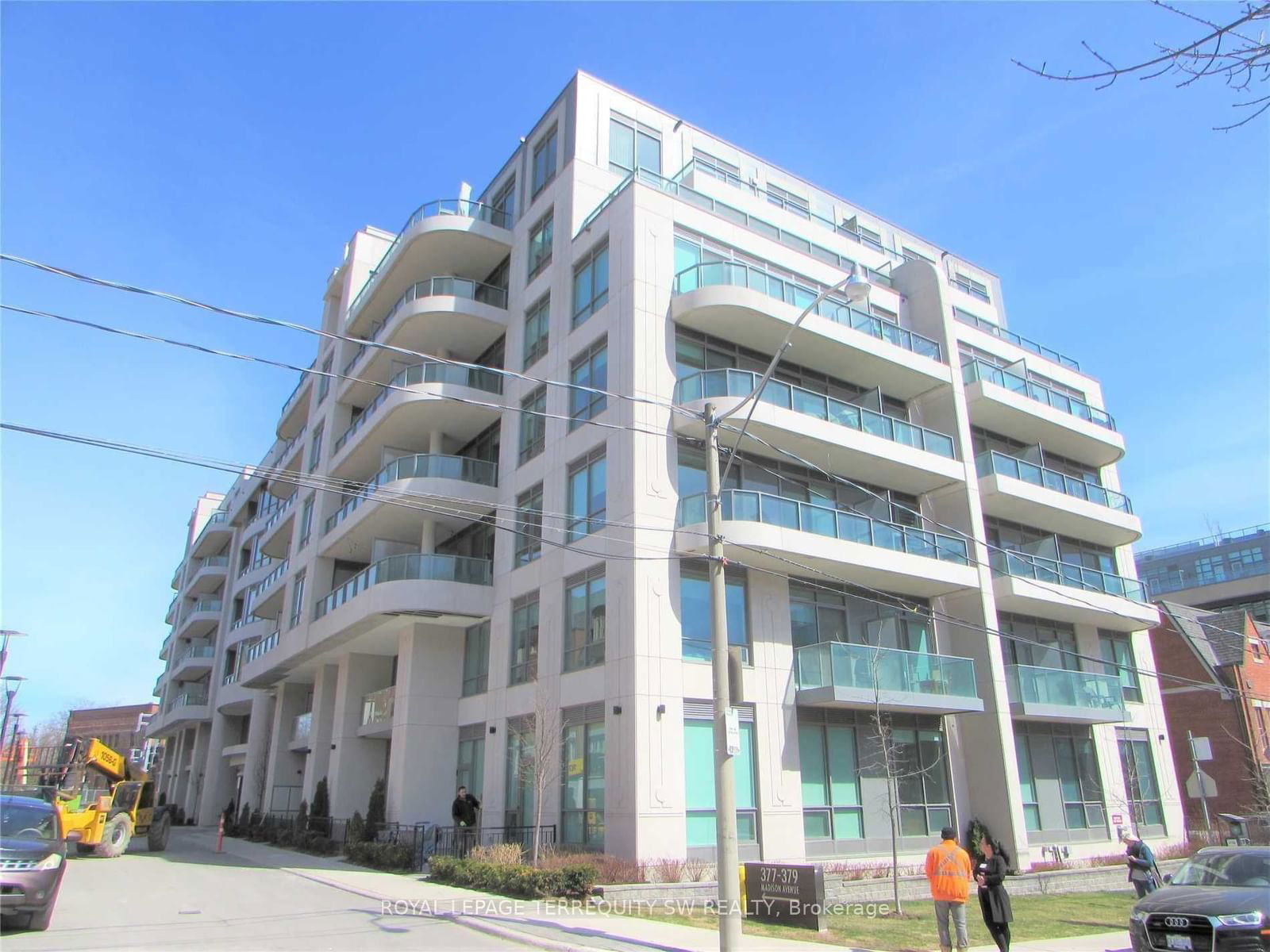 377 Madison Ave, unit 111 for rent - image #1