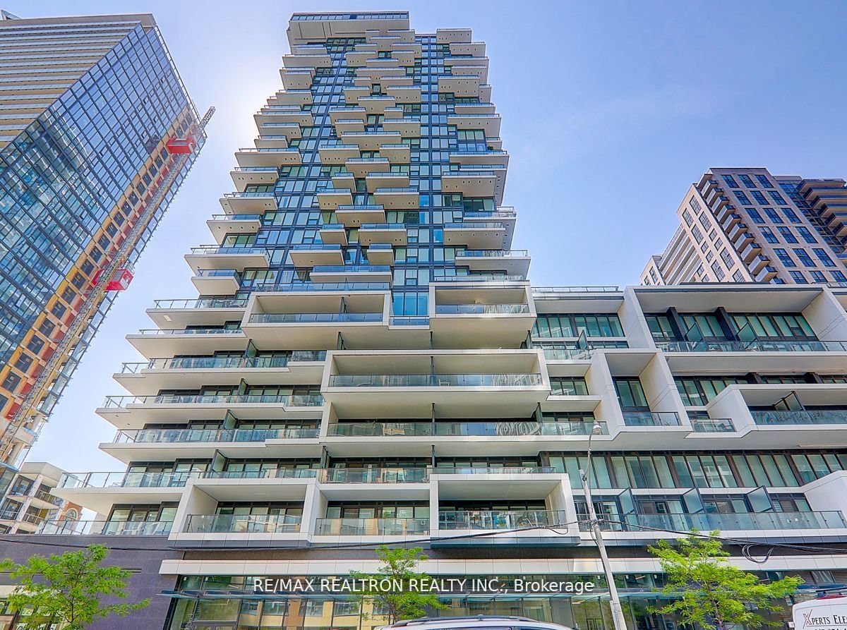 77 Shuter St, unit 2213 for rent