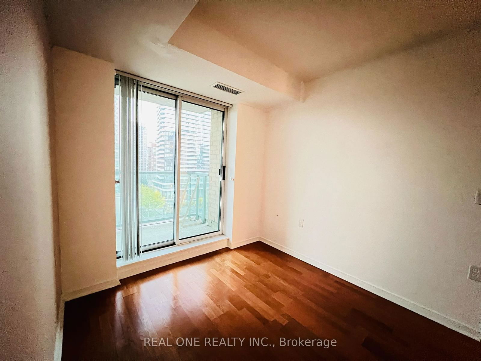 28 Olive Ave, unit 1005 for rent