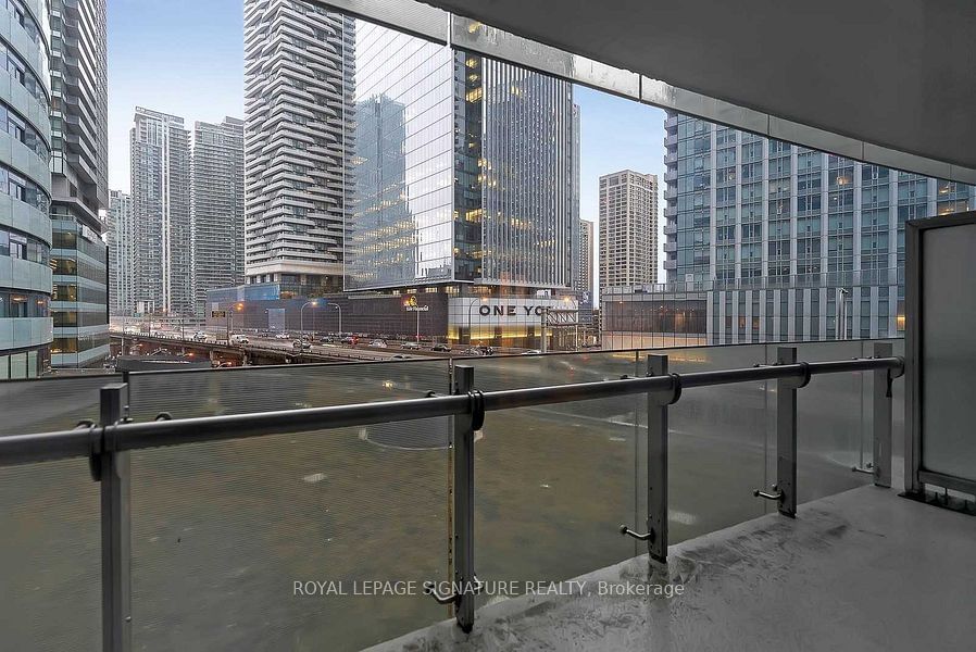 12 York St, unit 311 for rent - image #16