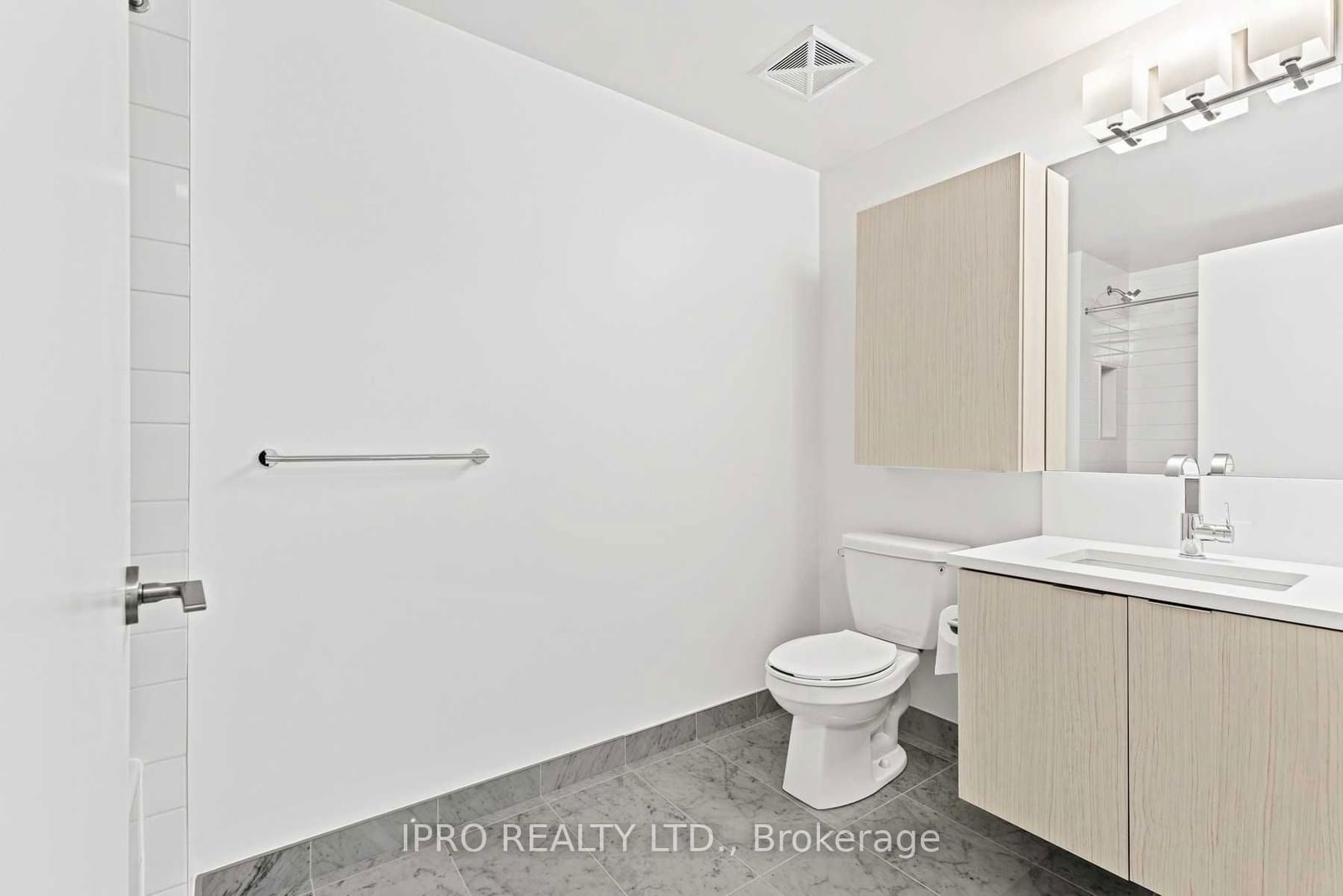 38 Iannuzzi St, unit 1213 for rent - image #15