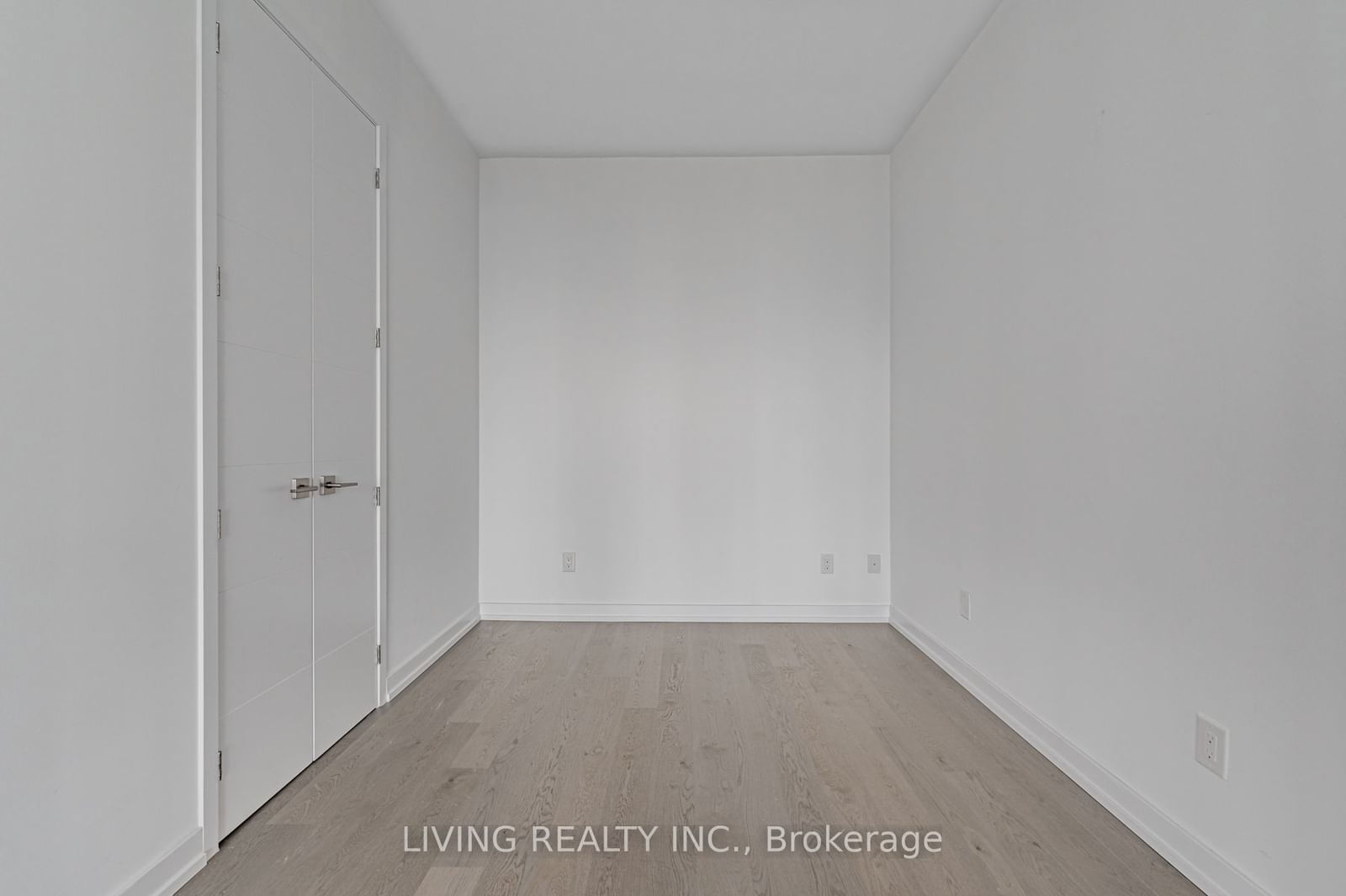 488 University Ave, unit 5408 for rent