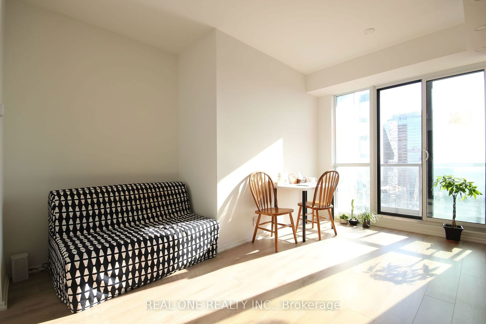 70 Temperance St, unit 5112 for rent - image #5