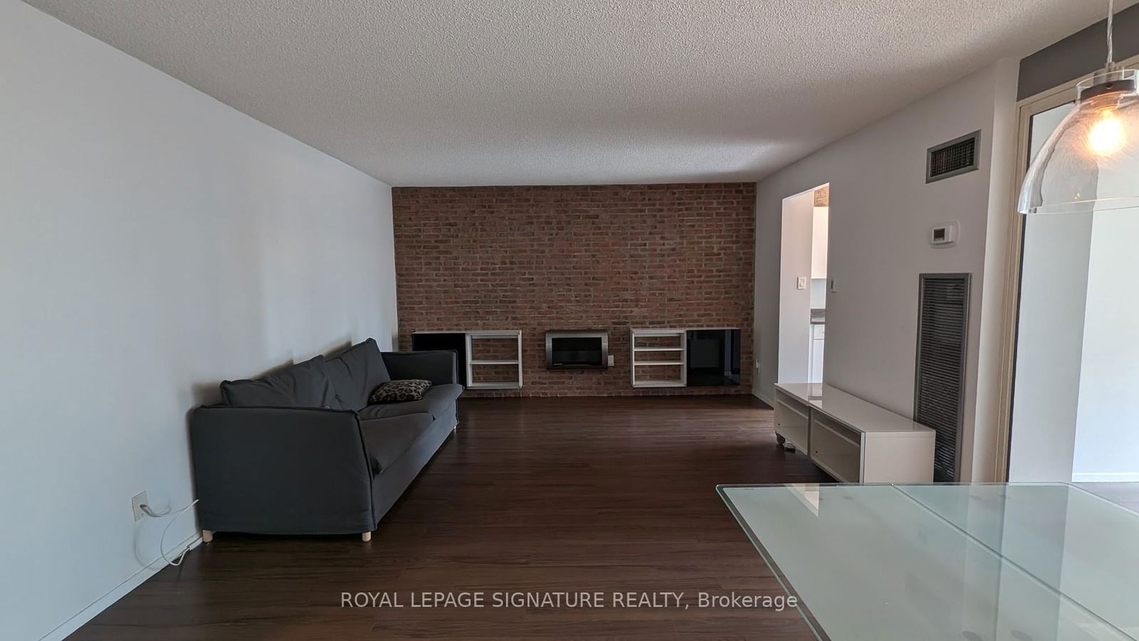 633 Bay St, unit 1508 for rent - image #2