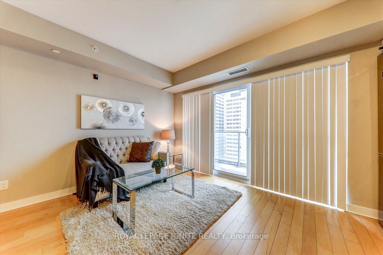 58 Orchard View Blvd, unit 1909 for sale - image #11