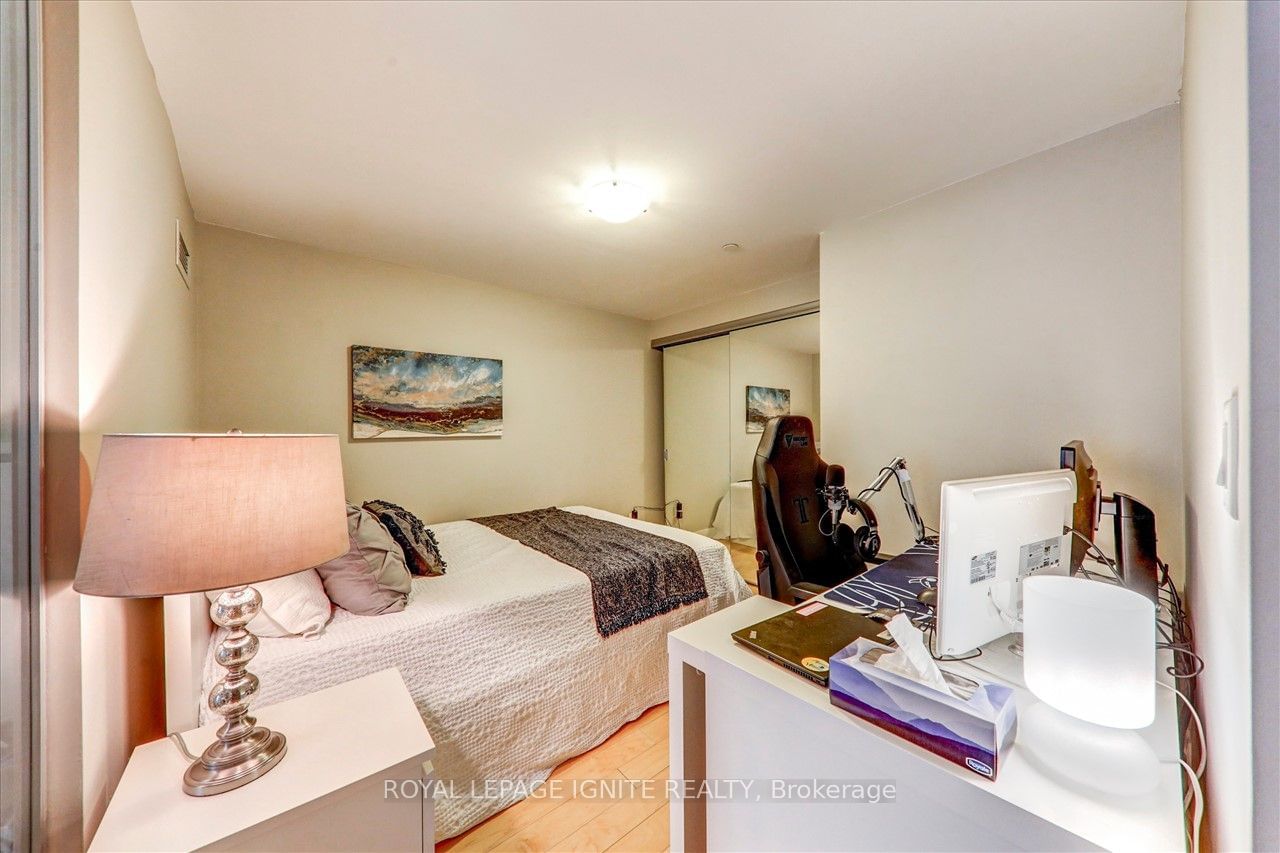 58 Orchard View Blvd, unit 1909 for sale - image #14