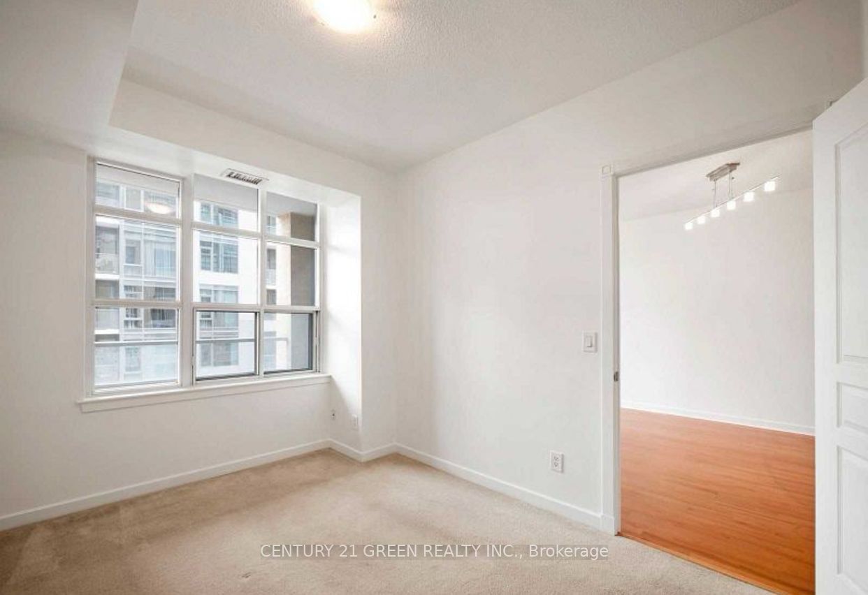 438 Richmond St W, unit 819 for rent - image #12