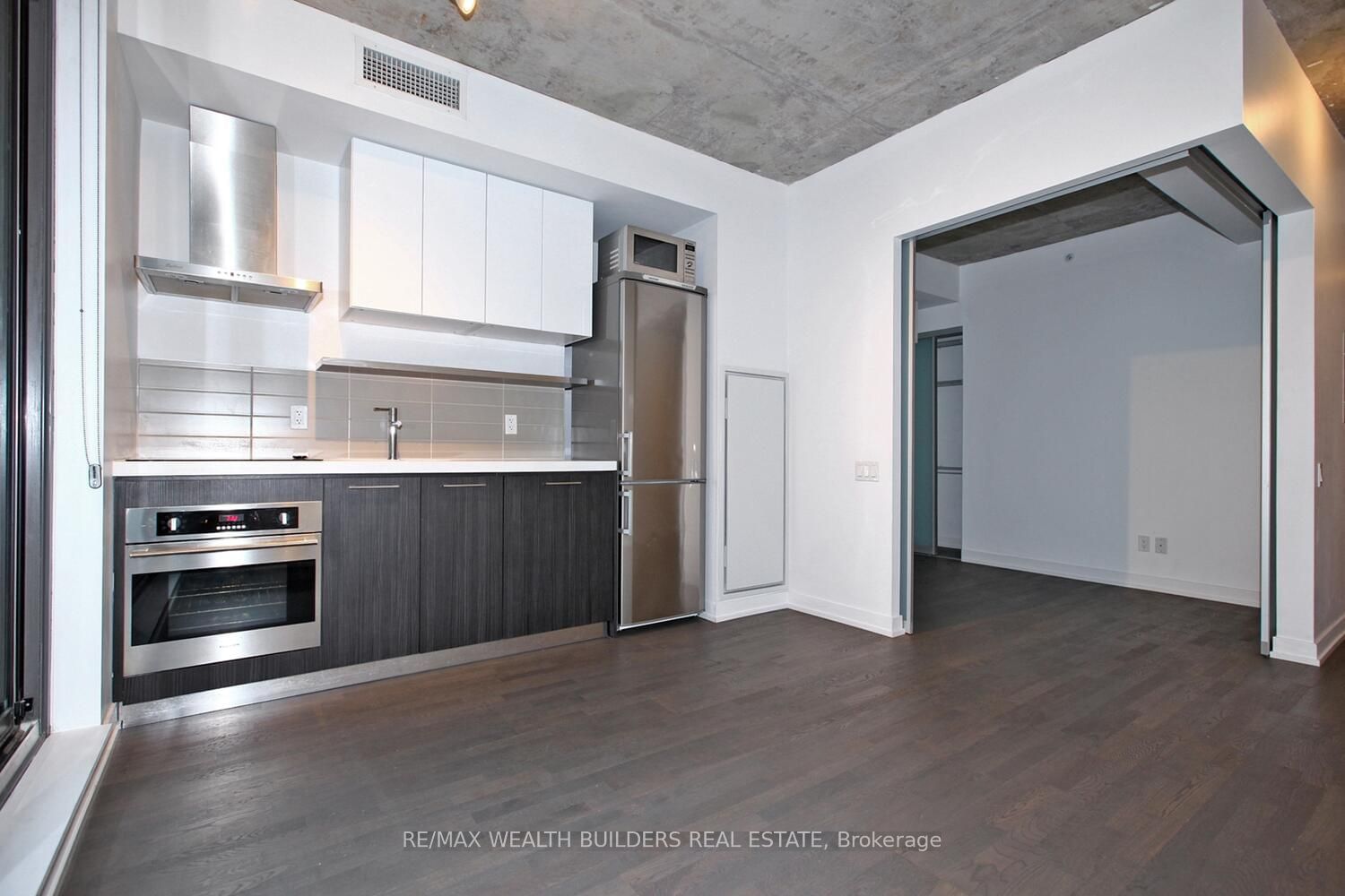 461 Adelaide St W, unit 237 for rent - image #3