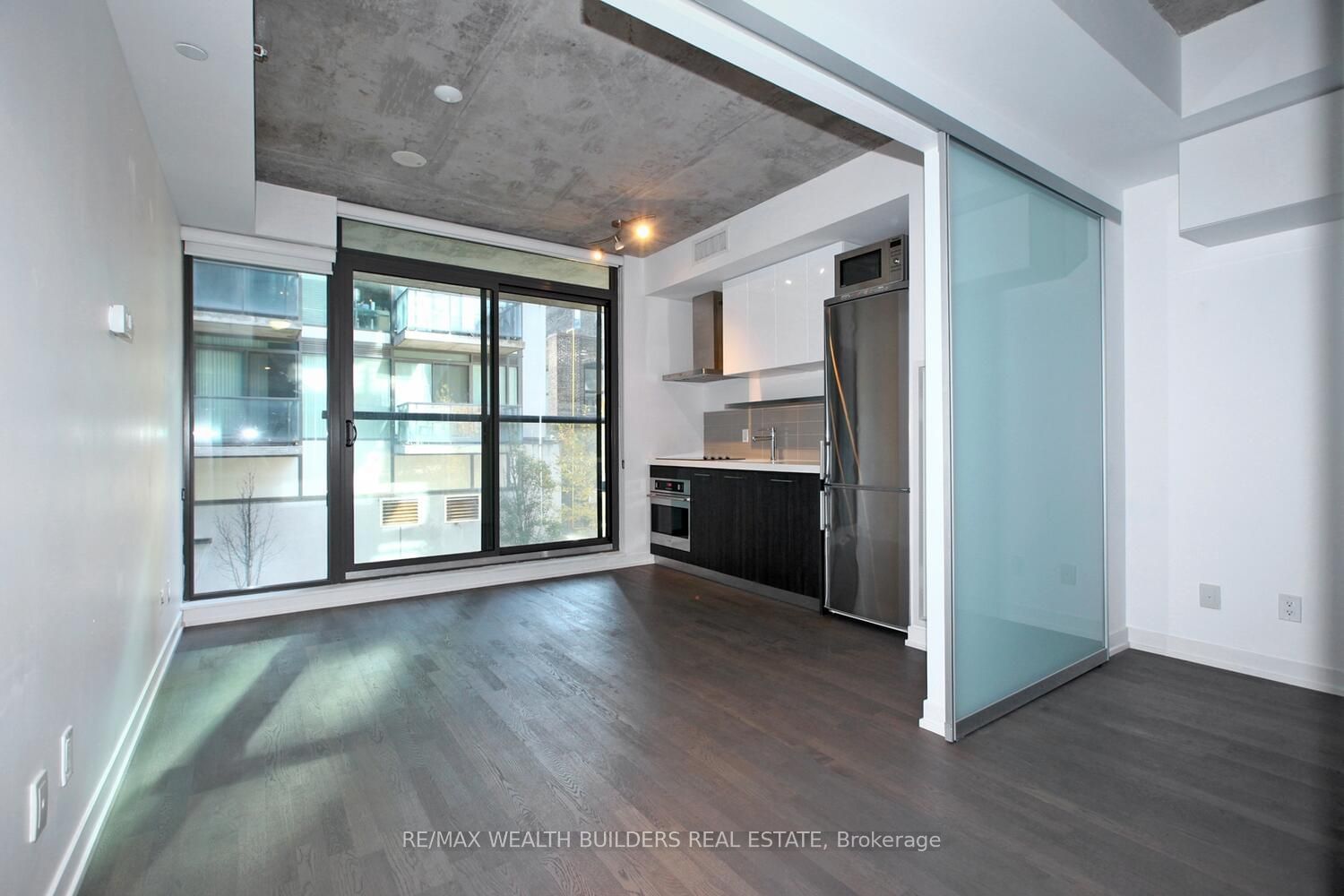 461 Adelaide St W, unit 237 for rent - image #5