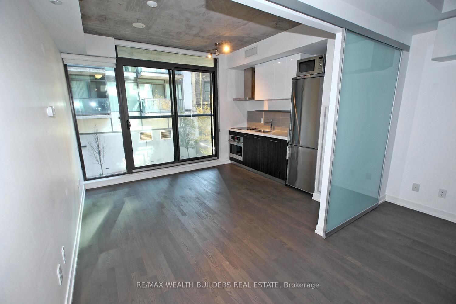 461 Adelaide St W, unit 237 for rent - image #7