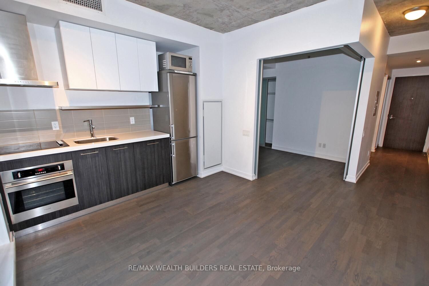 461 Adelaide St W, unit 237 for rent - image #9