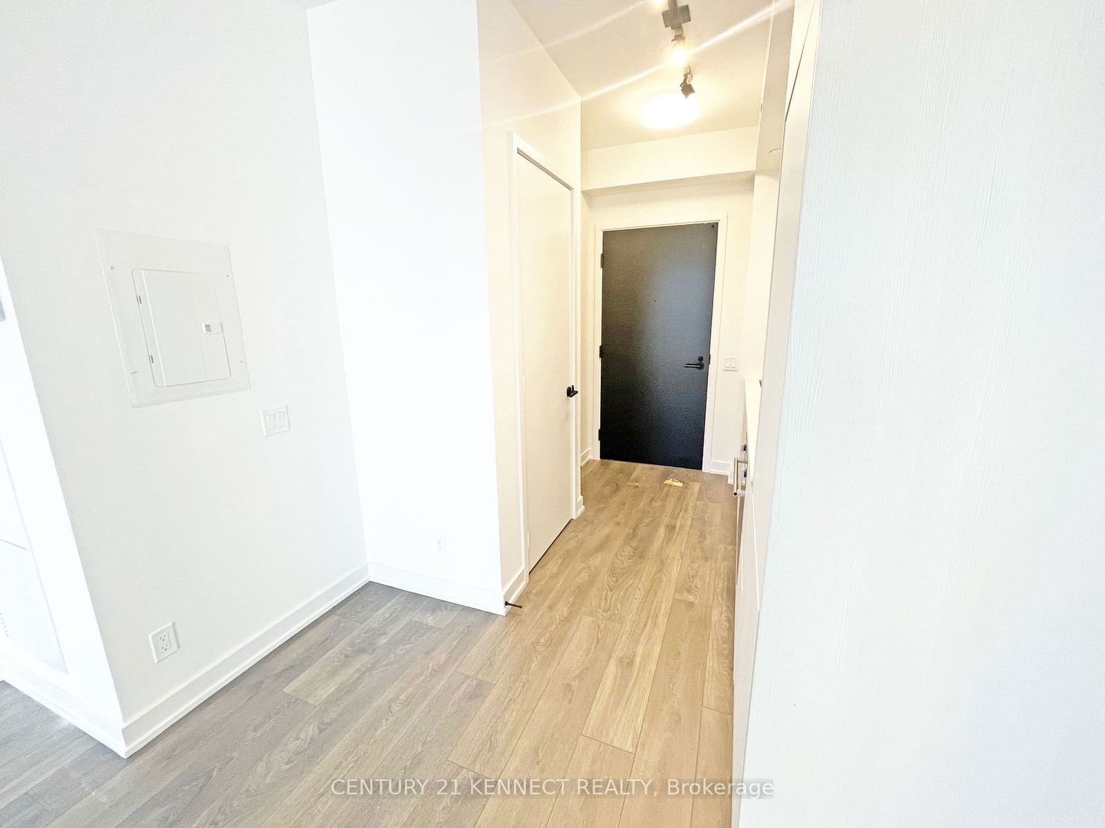 108 Peter St, unit 1215 for rent - image #8