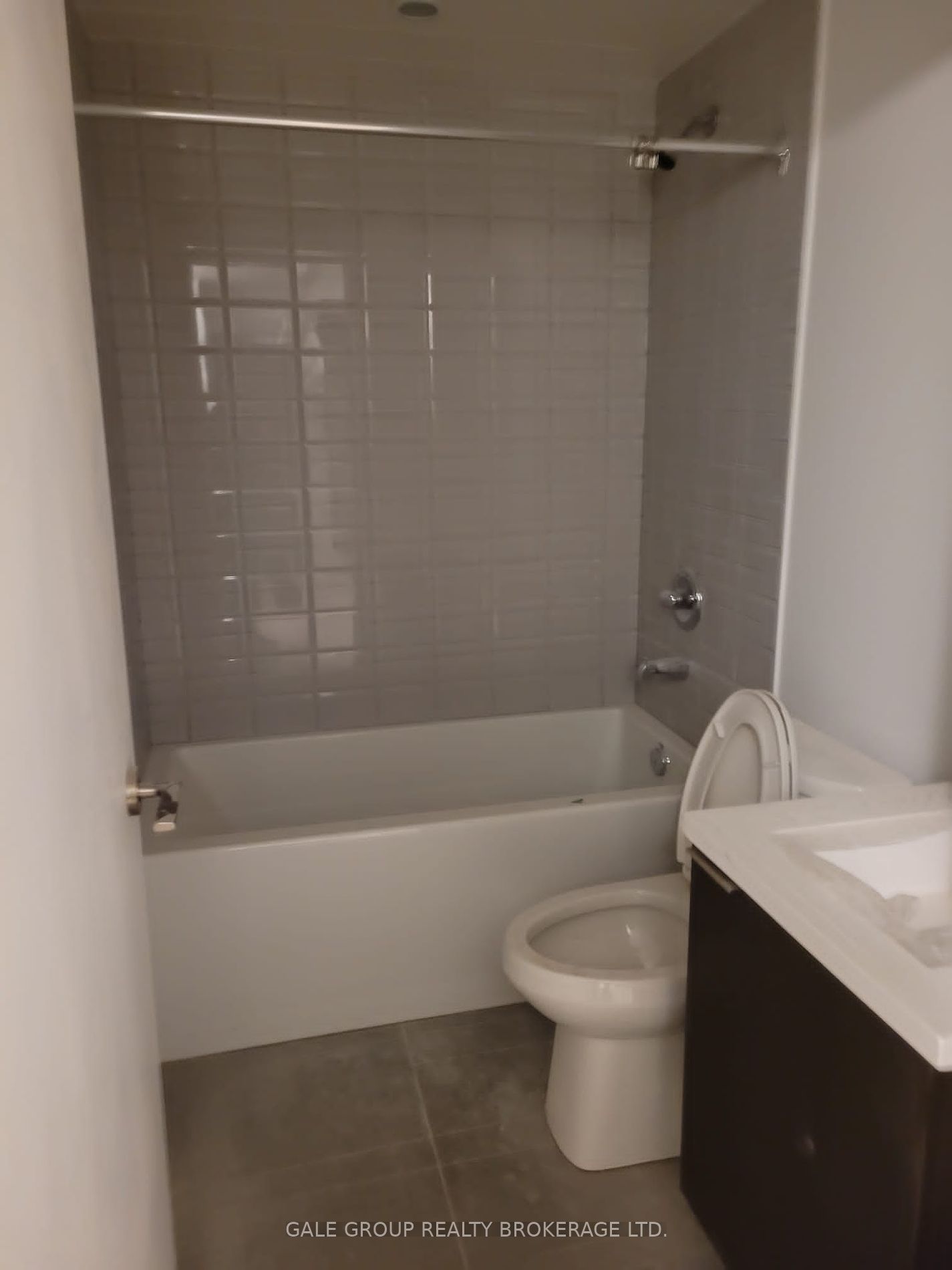 203 College St, unit 1707 for rent - image #3