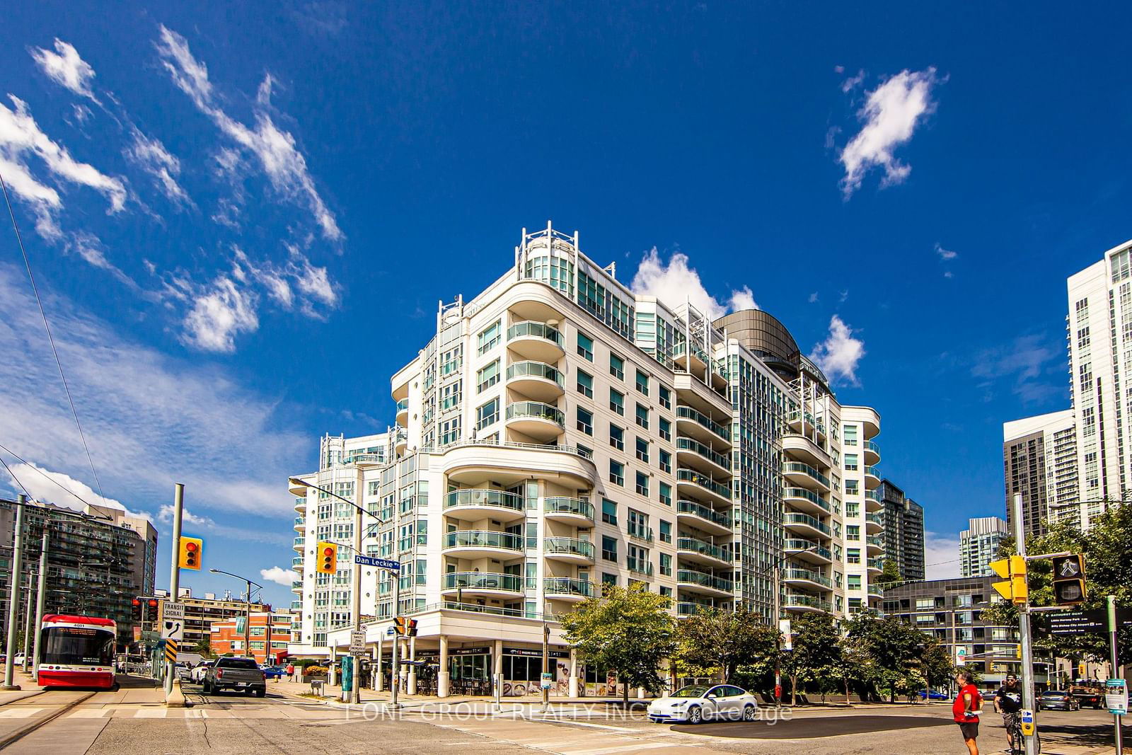 600 Queens Quay W, unit 1031 for rent