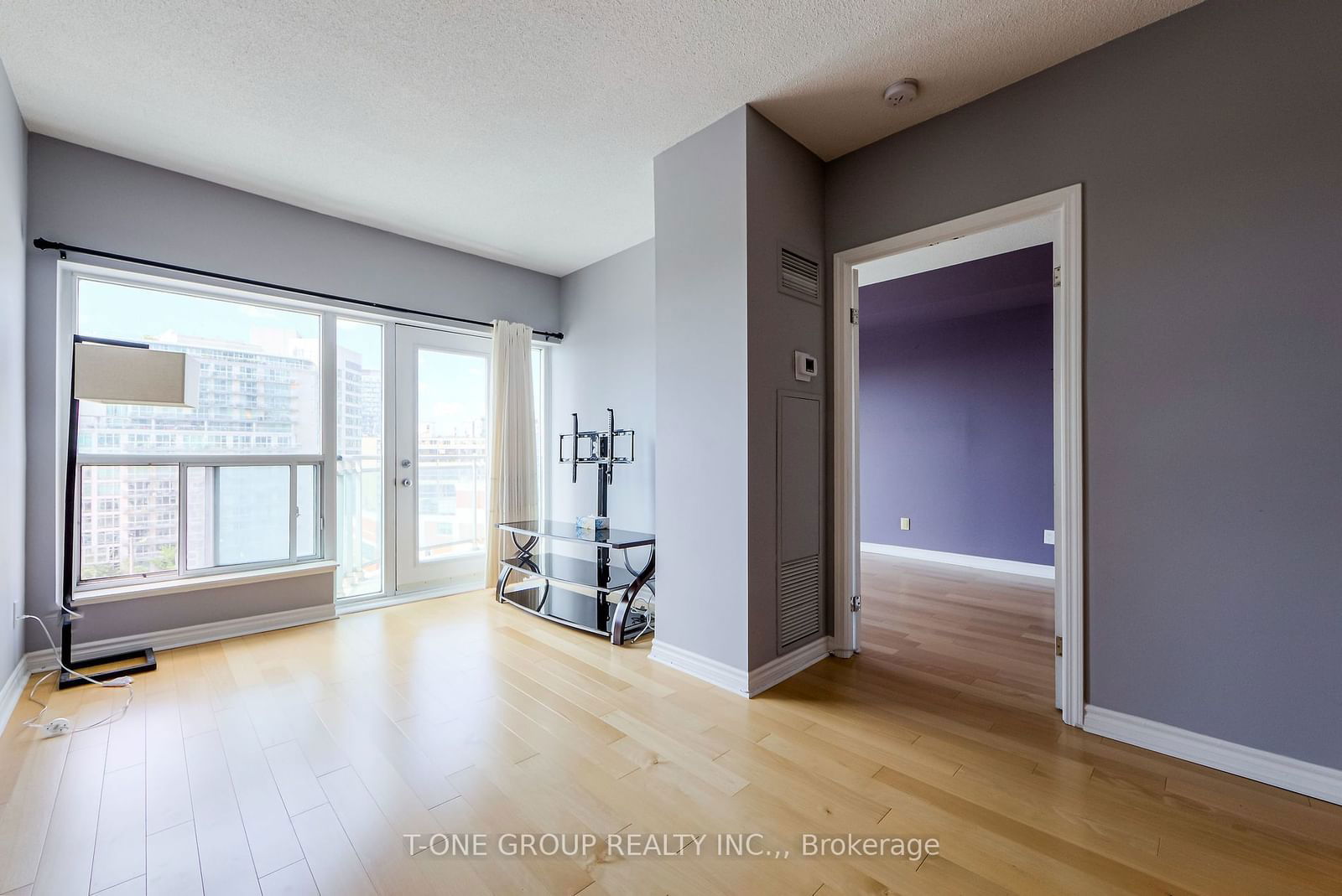 600 Queens Quay W, unit 1031 for rent