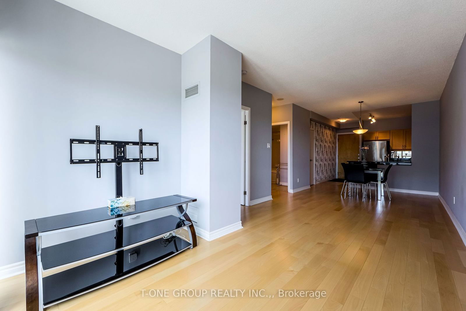 600 Queens Quay W, unit 1031 for rent