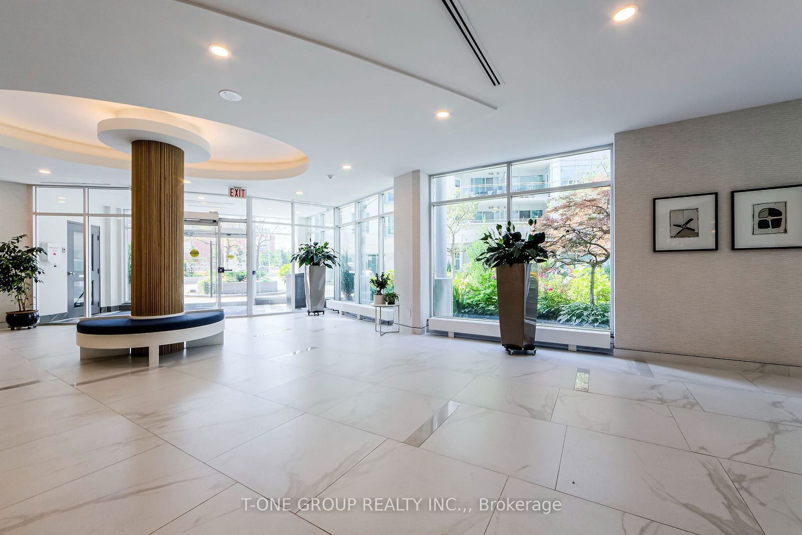 600 Queens Quay W, unit 1031 for rent