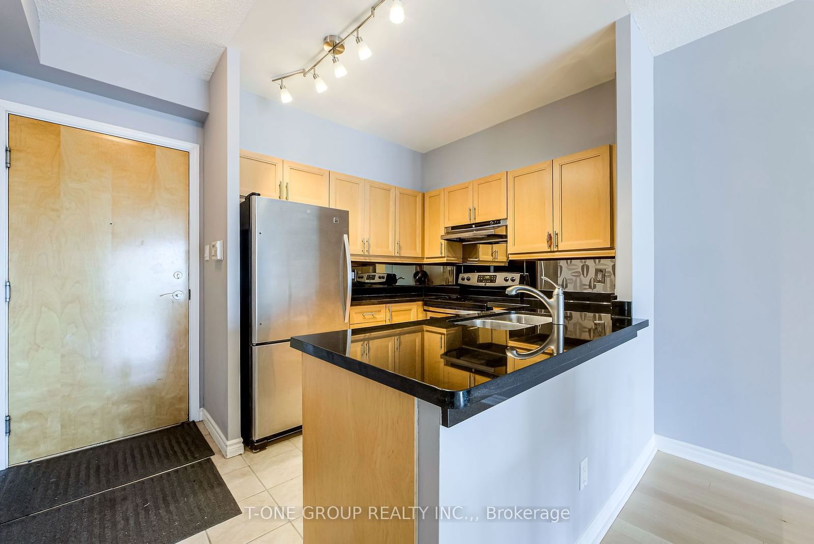 600 Queens Quay W, unit 1031 for rent - image #8