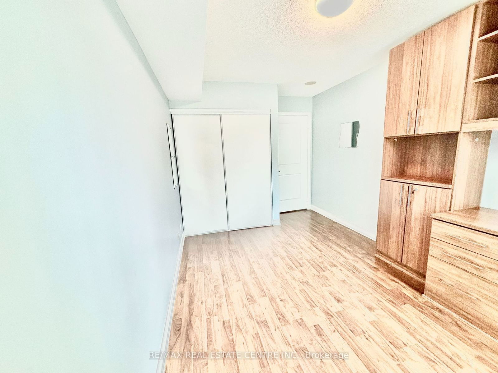 17 Anndale Dr, unit 906 for sale - image #16