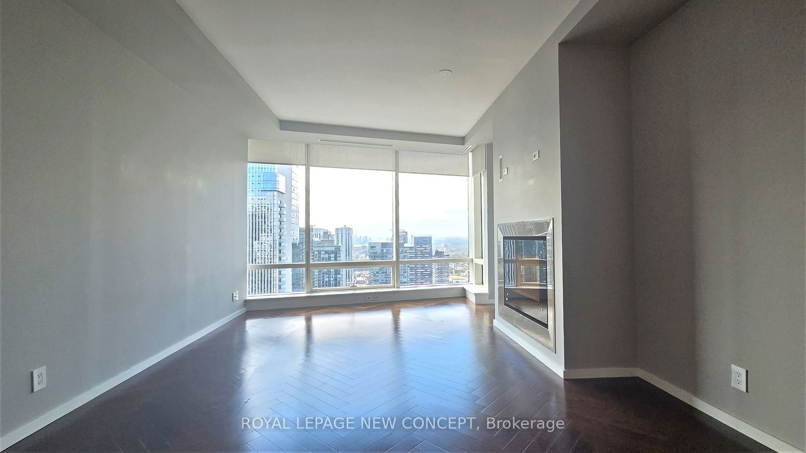 180 University Ave, unit 4902 for rent - image #2