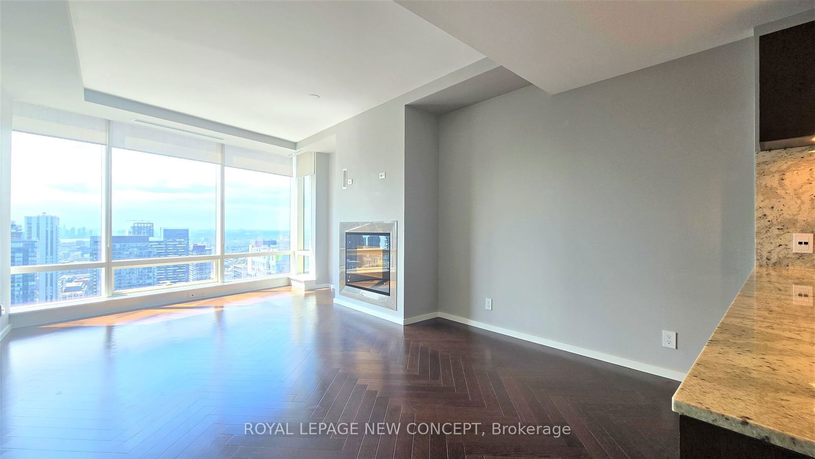 180 University Ave, unit 4902 for rent - image #4