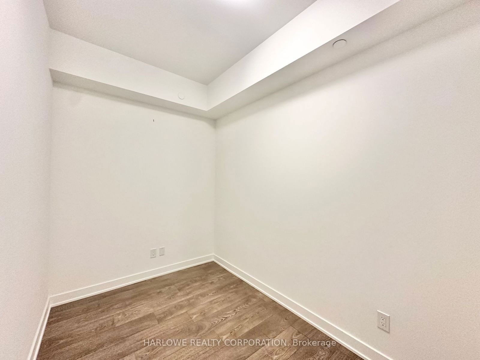 543 Richmond St W, unit 820 for rent