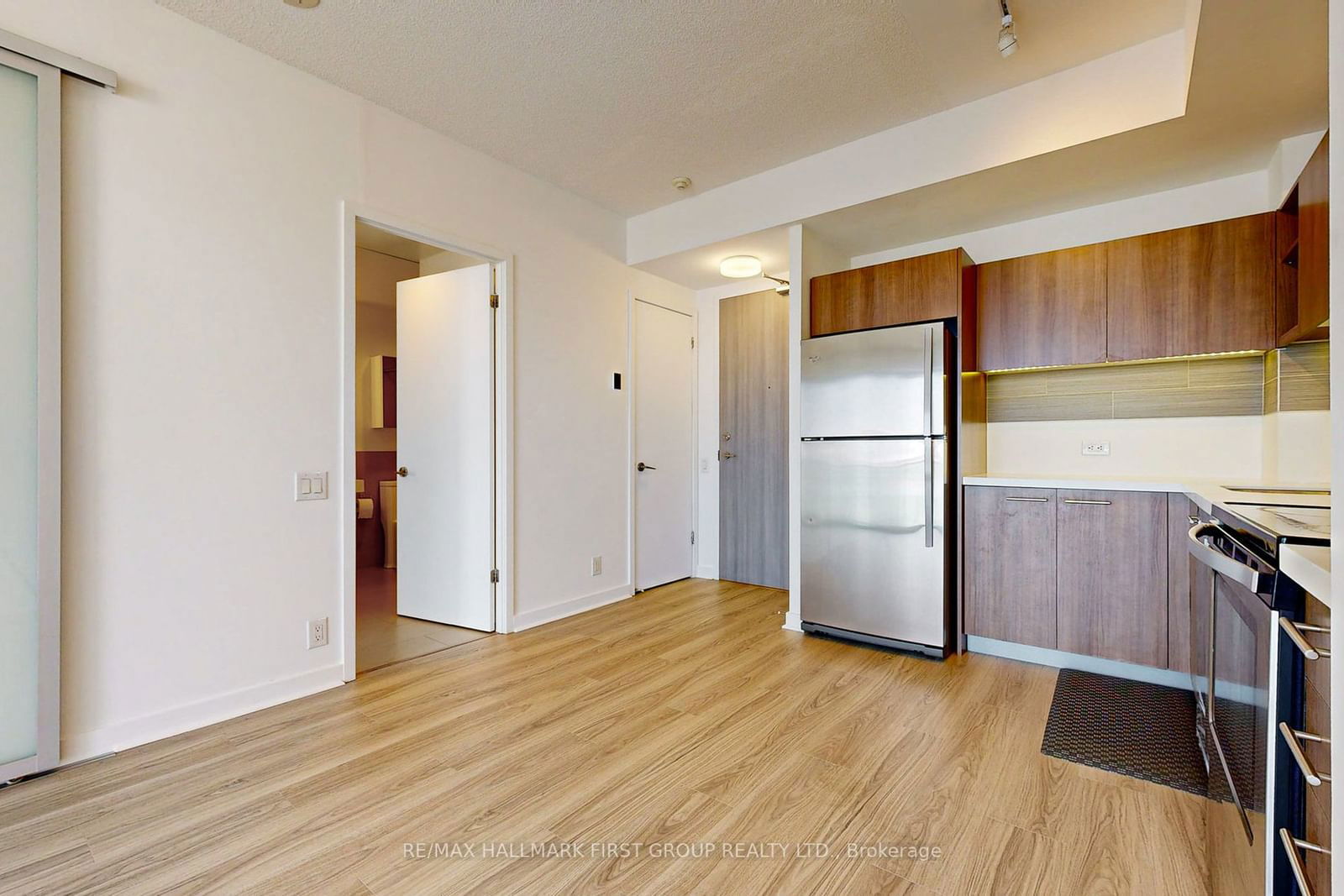 390 Cherry St, unit 1304 for rent - image #9