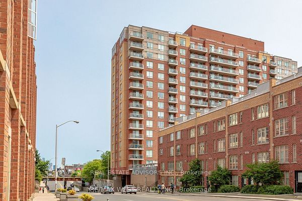 1369 Bloor St W, unit 1113 for sale - image #1