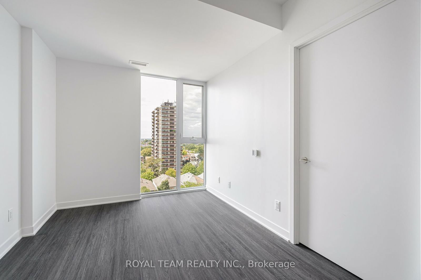 185 Alberta Ave, unit 1107 for sale