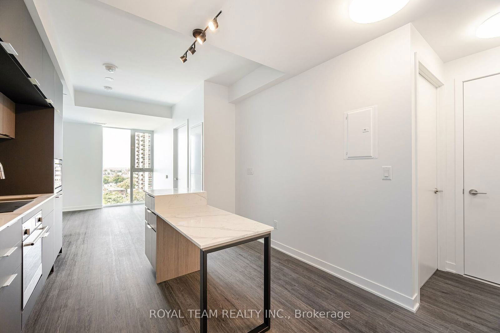 185 Alberta Ave, unit 1107 for sale