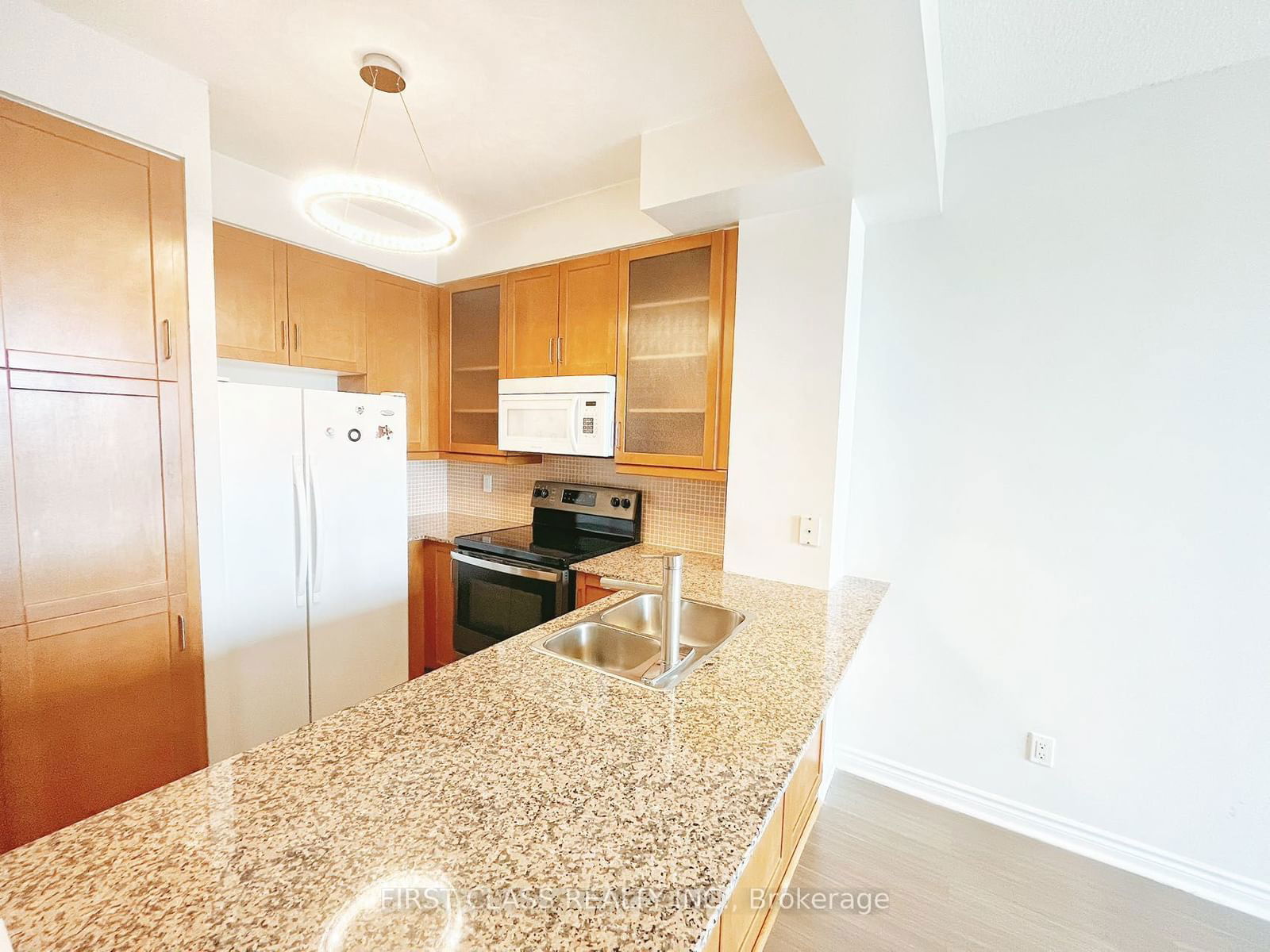 60 Byng Ave, unit 1007 for sale - image #7