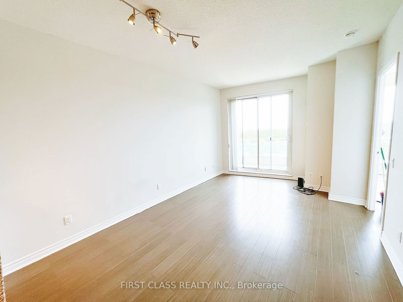 60 Byng Ave, unit 1007 for sale - image #8