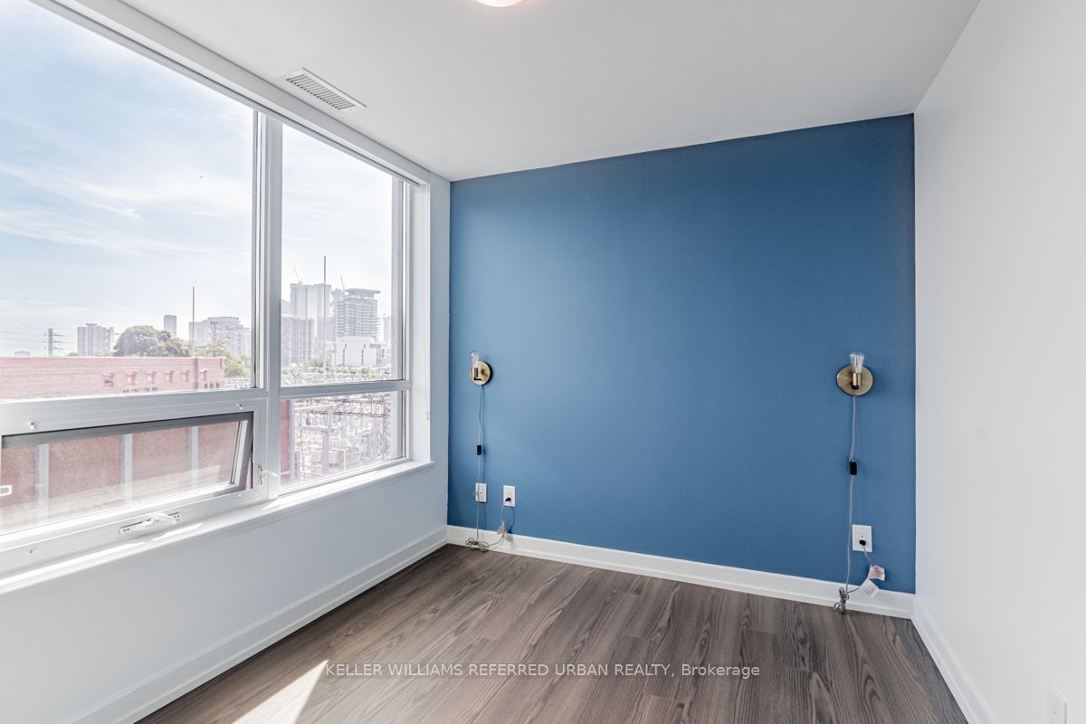 377 Madison Ave, unit 519 for rent - image #11