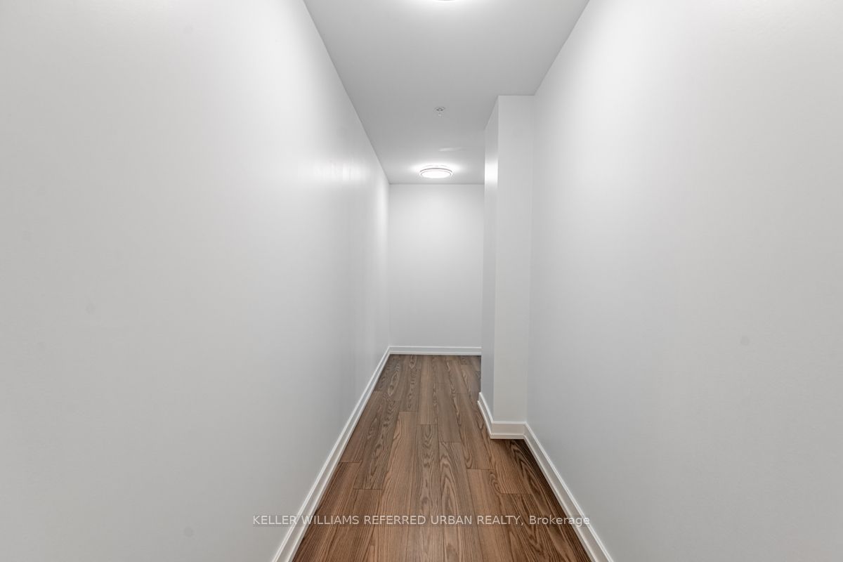 377 Madison Ave, unit 519 for rent - image #18