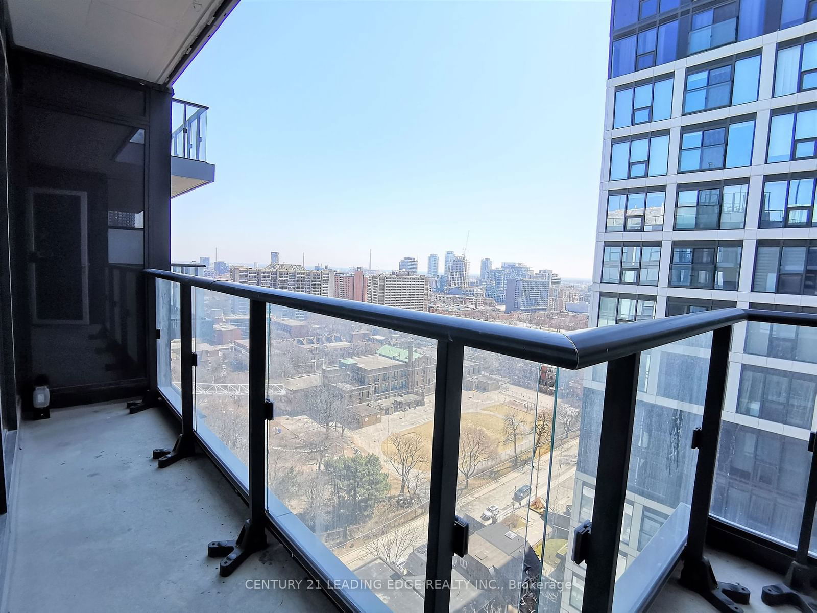 251 Jarvis St, unit 1816 for rent