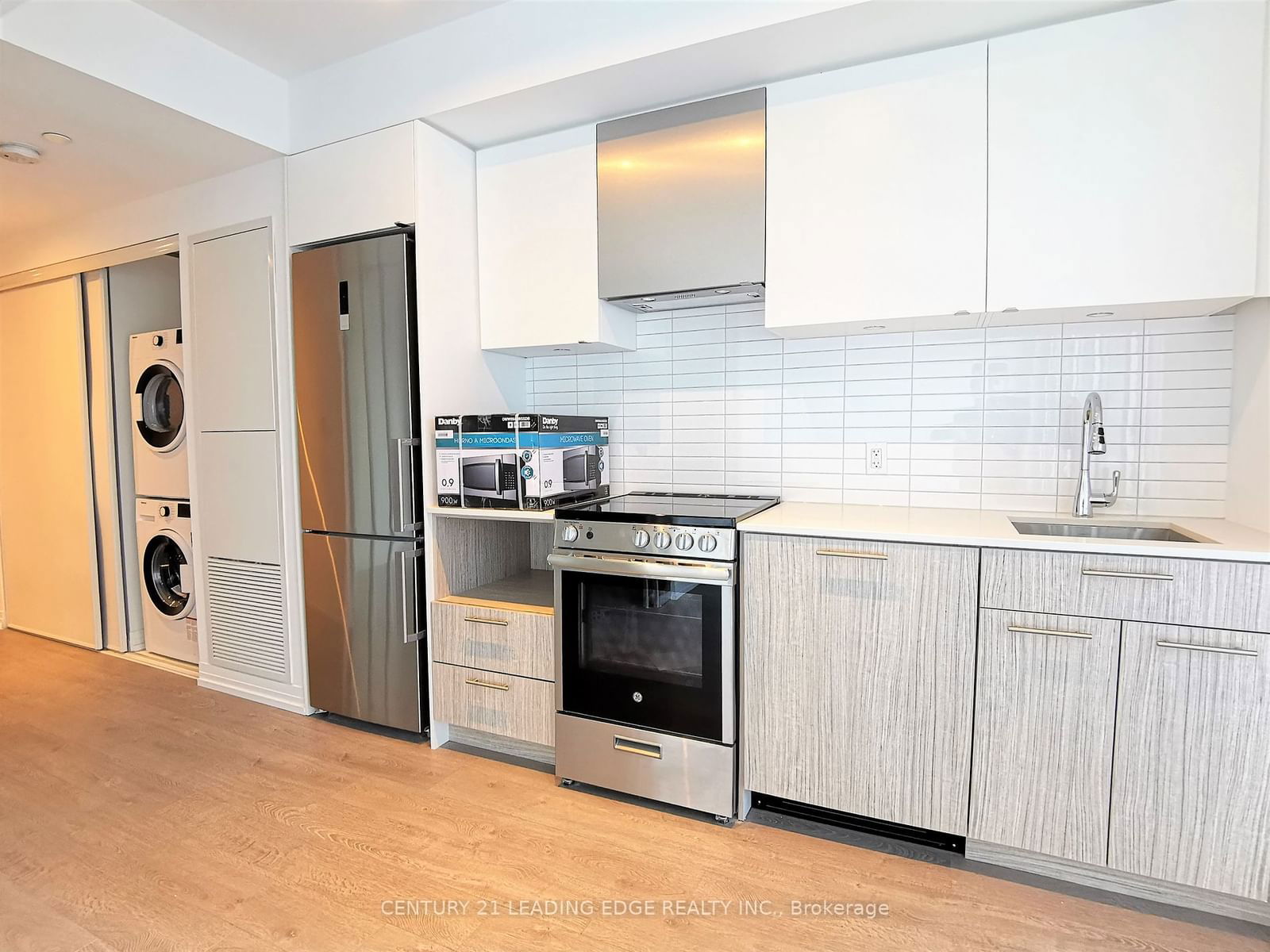 251 Jarvis St, unit 1816 for rent