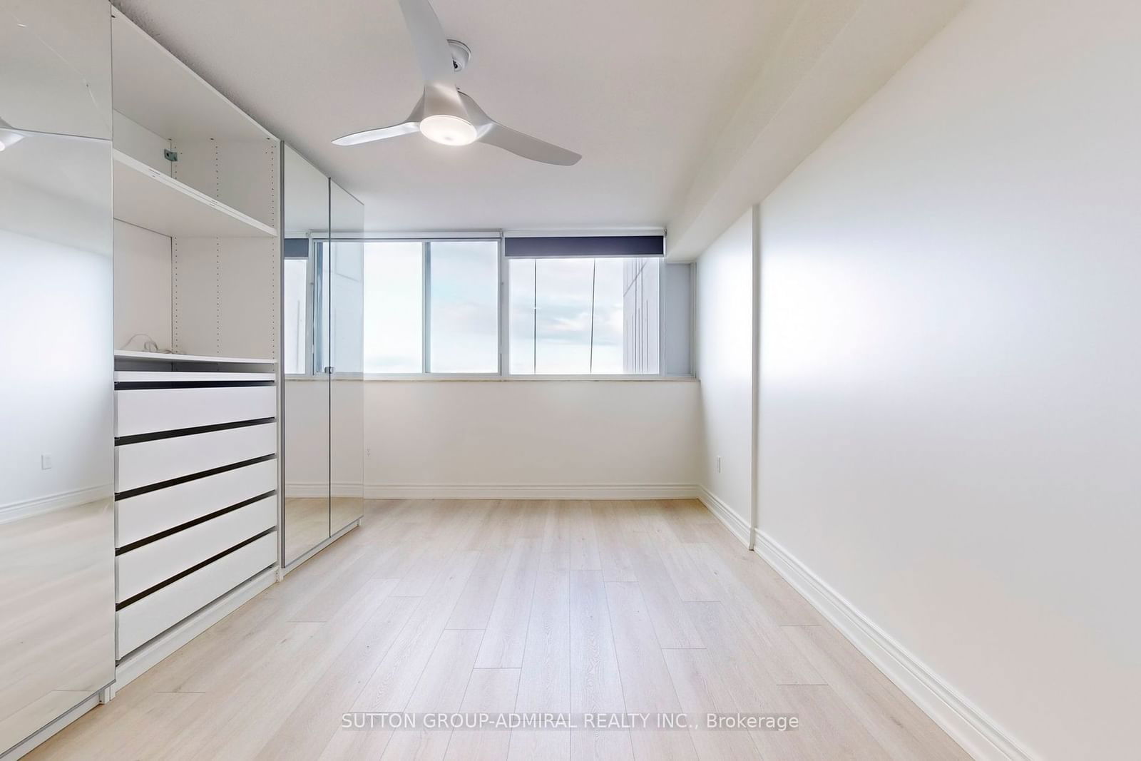 3000 Bathurst St, unit 707 for sale