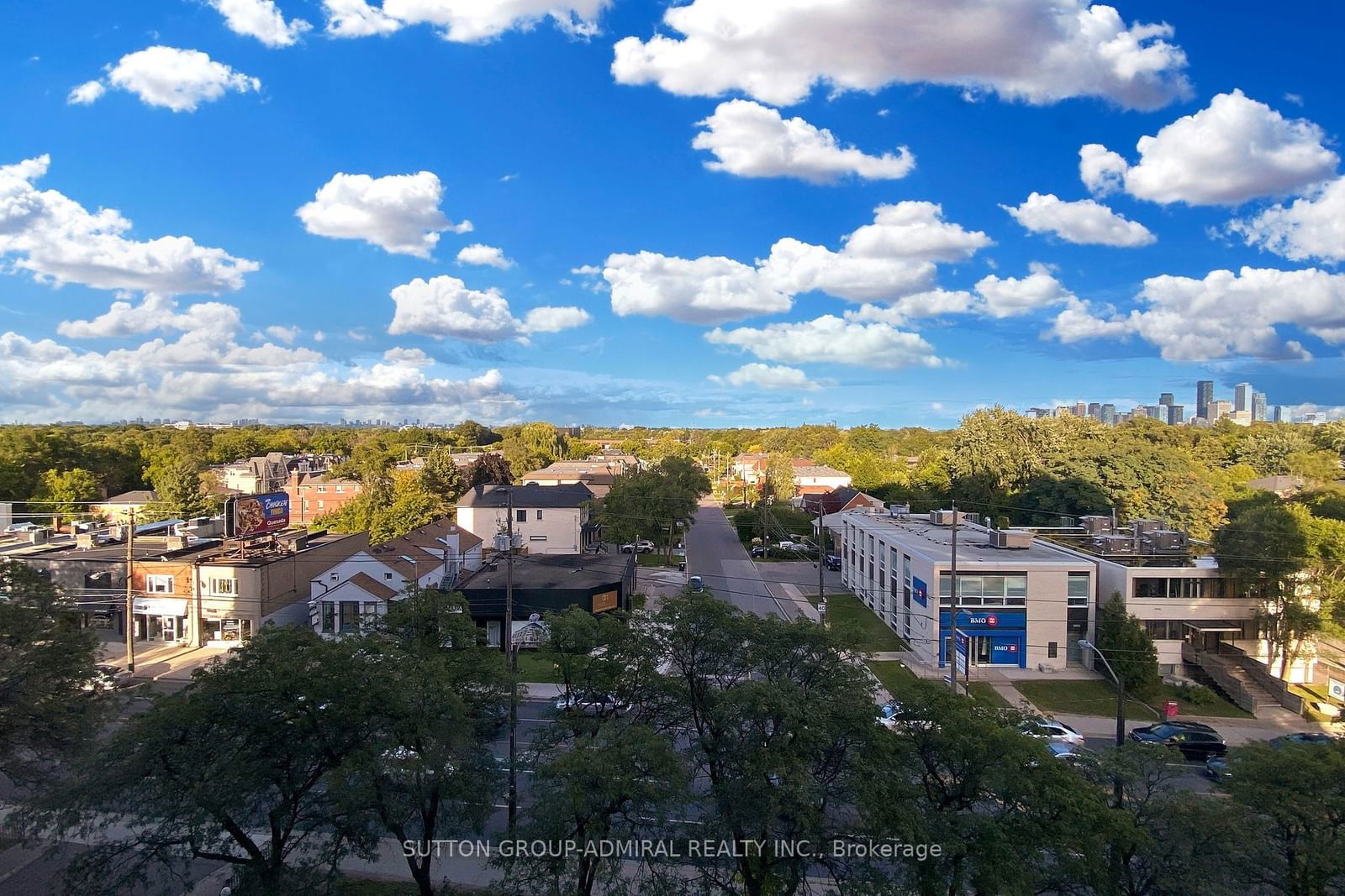 3000 Bathurst Street Condos, North York, Toronto