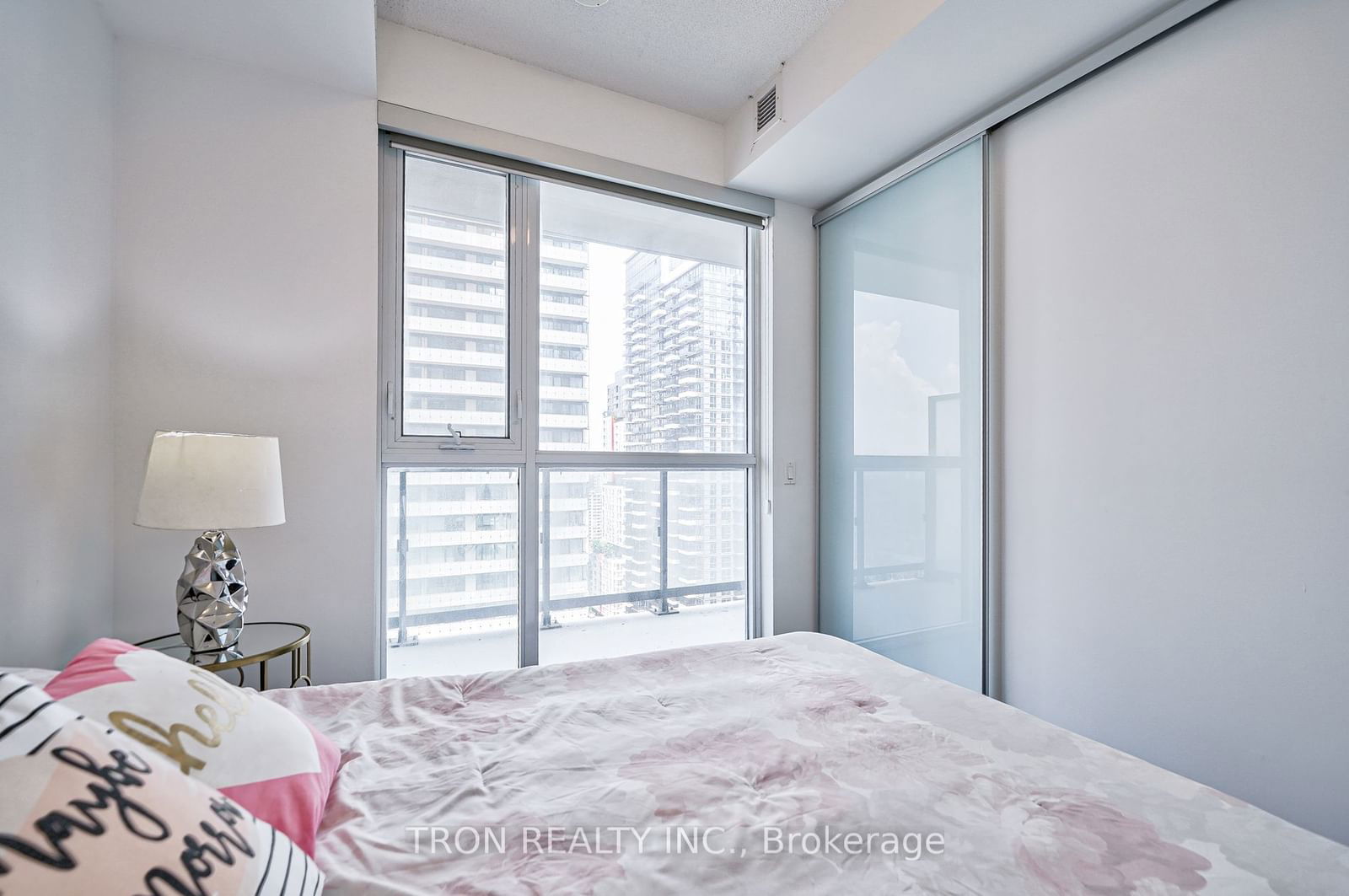 87 Peter St, unit 3108 for sale