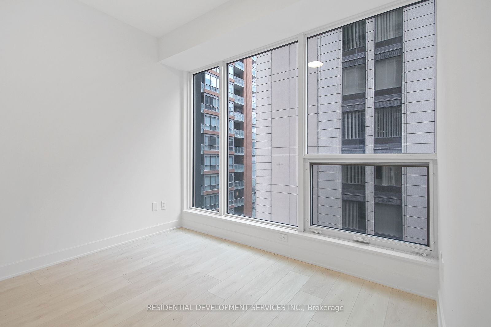 15 Mercer St, unit 1107 for rent